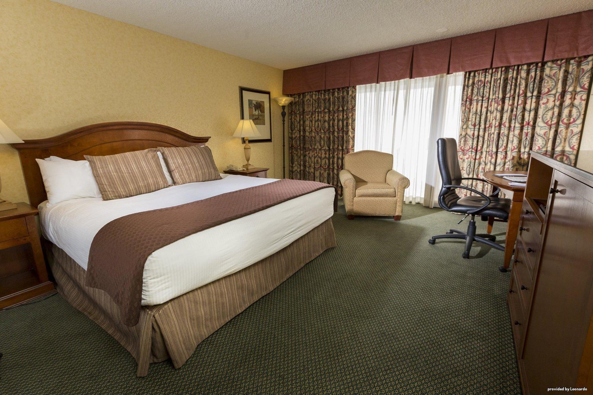 Centennial 3* Spokane