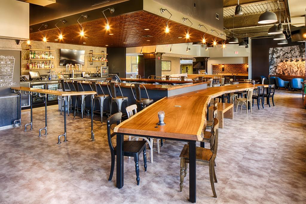 Hotel Centennial